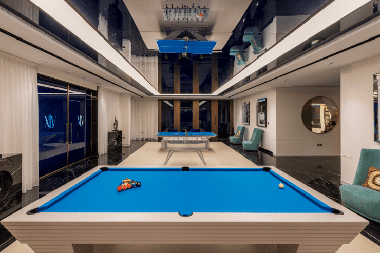 L45 Emirates Hills - Entertaining Room